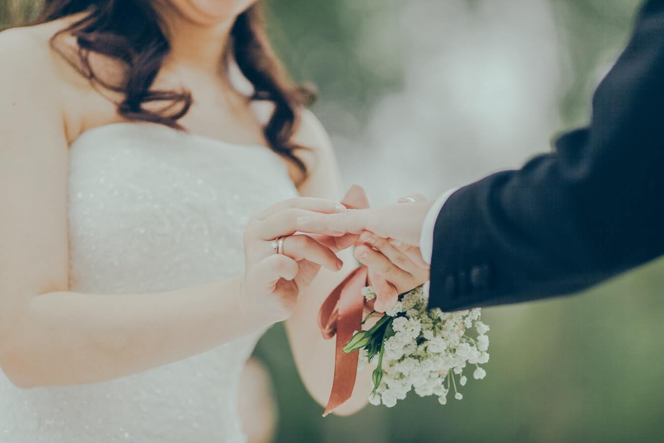 The financial advantages of saying ‘I do’